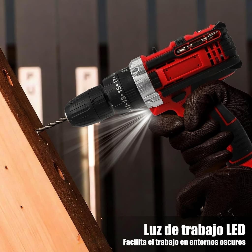 Taladro con luz LED iluminando el punto de trabajo sobre una tabla de madera